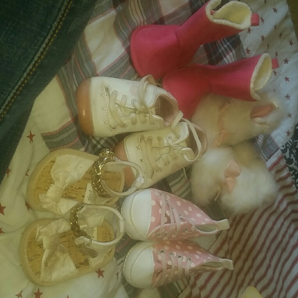 6-9 months little girls shoes!